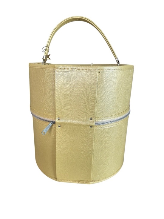 Vintage Mid-Century Butter Yellow Wig / Hat Box Round Travel Case w/ Handle main image 12